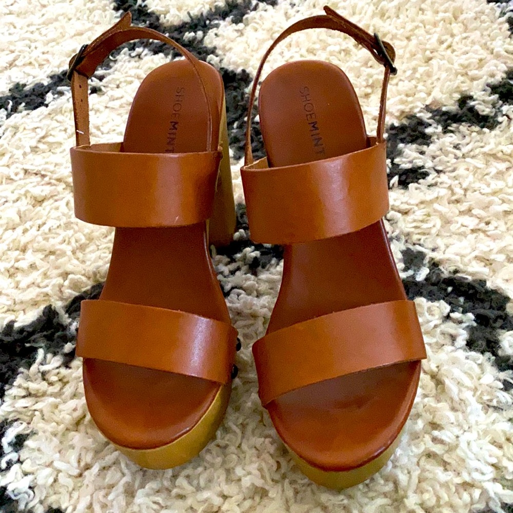 Valerie platform sandal